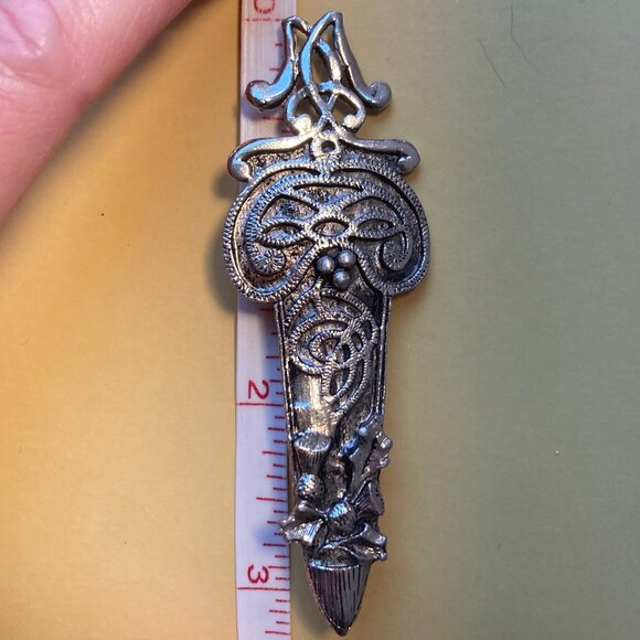 pewter Hollywood Celtic brooch - Picture 4 of 4